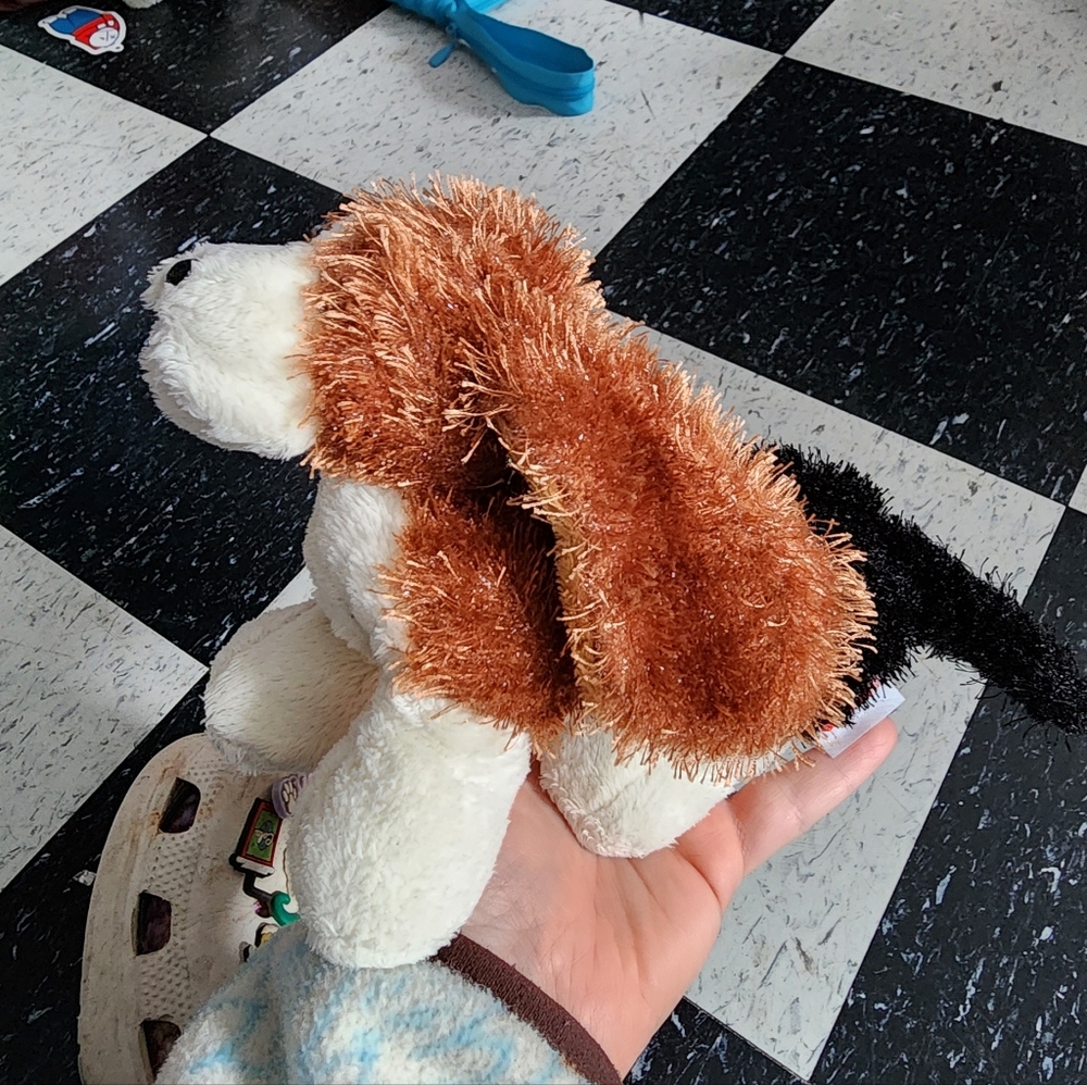 Webkinz - HS013 Lil Kinz Basset Hound